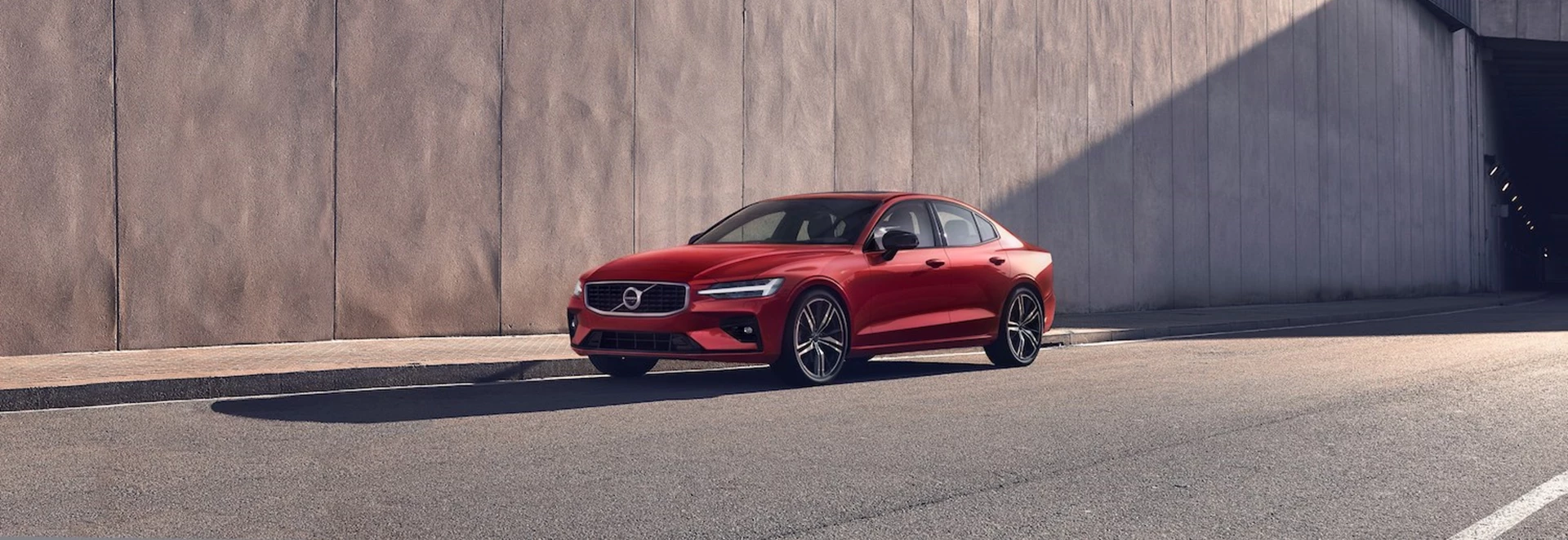 Volvo opens sales of S60 with new launch edition